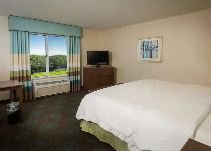 Hampton Inn & Suites Suisun City Waterfront