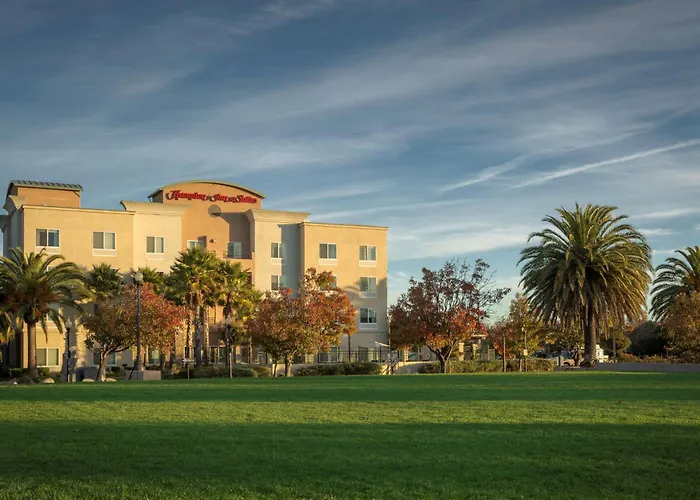 Hampton Inn & Suites Suisun City Waterfront