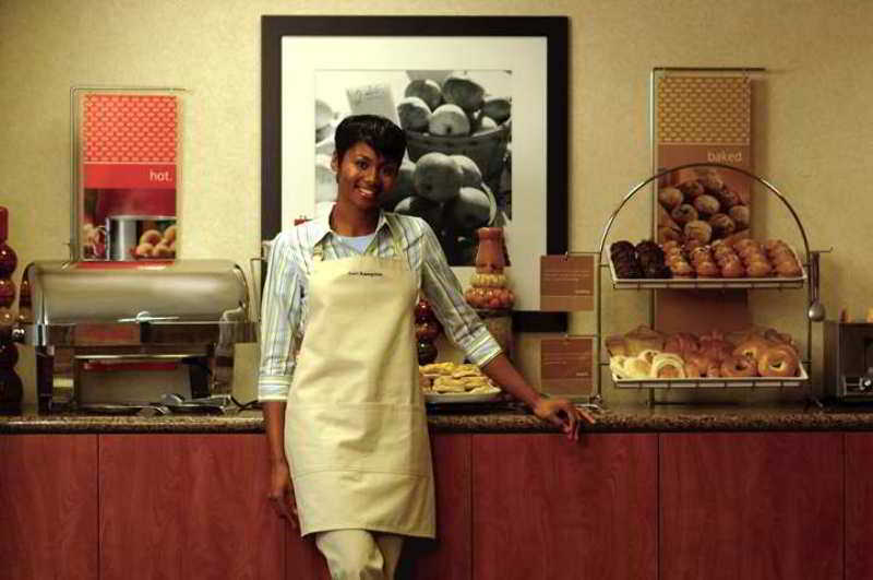 Hotel Hampton & Suisun Waterfront 3*